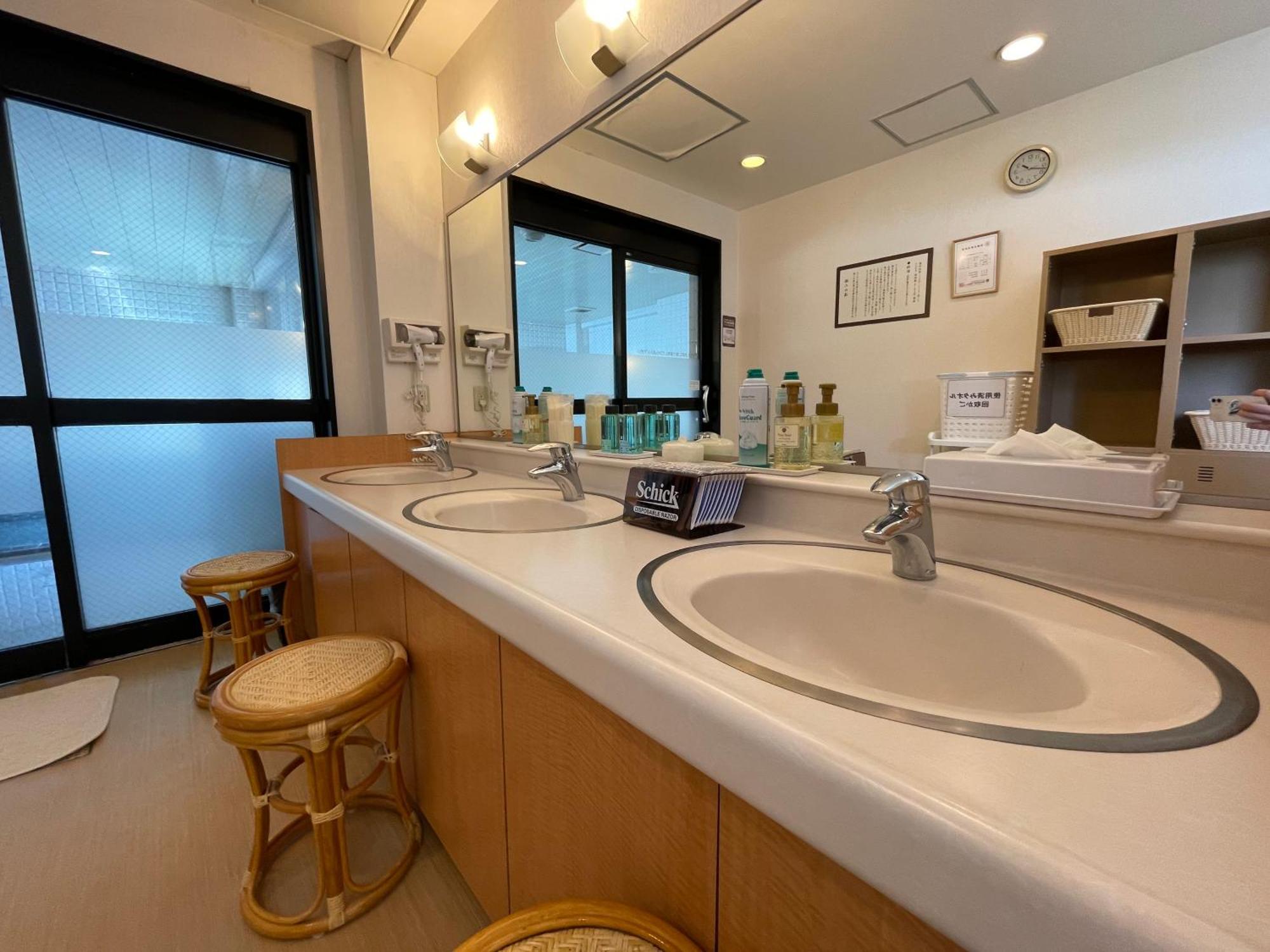 Hotel Route-Inn Fukaya Ekimae Ngoại thất bức ảnh
